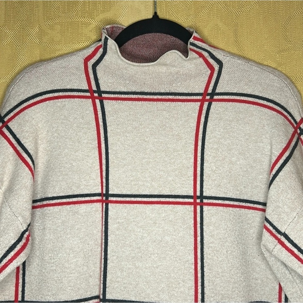 Tahari Beige Red Black Windowpane Plaid Mock Neck Sweater L Preppy Fall Minimal - Picture 3 of 6